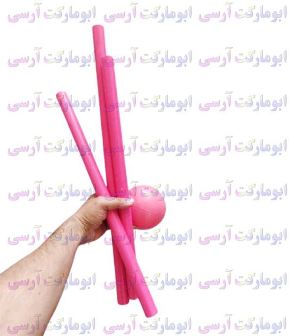 دروازه طلایی فوتبال در خانه به همراه توپ کوچک بی خطر